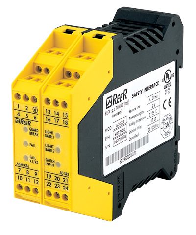 Интерфейсный модуль безопасности для световых завес, категория 4, с функцией Muting 